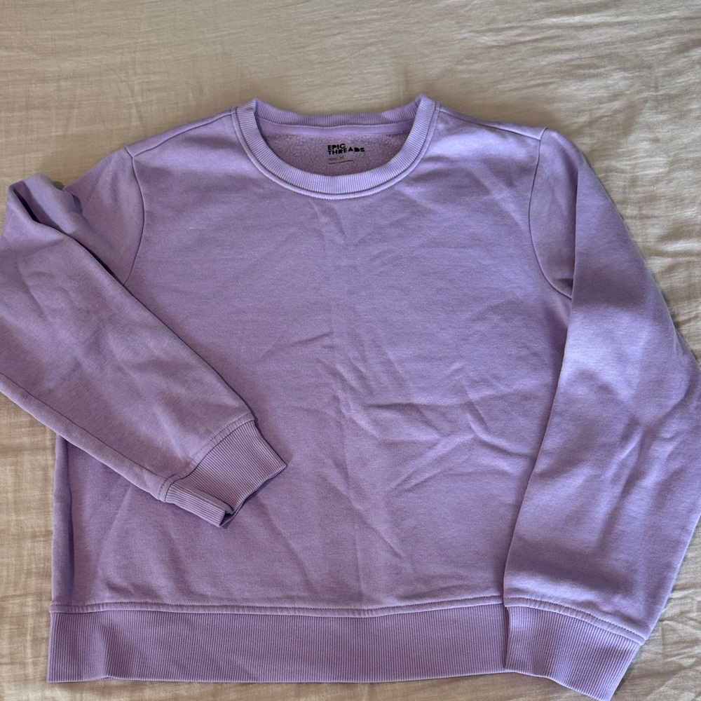💜3/$12💜 Epic Threads Light Purple Sweatshirt